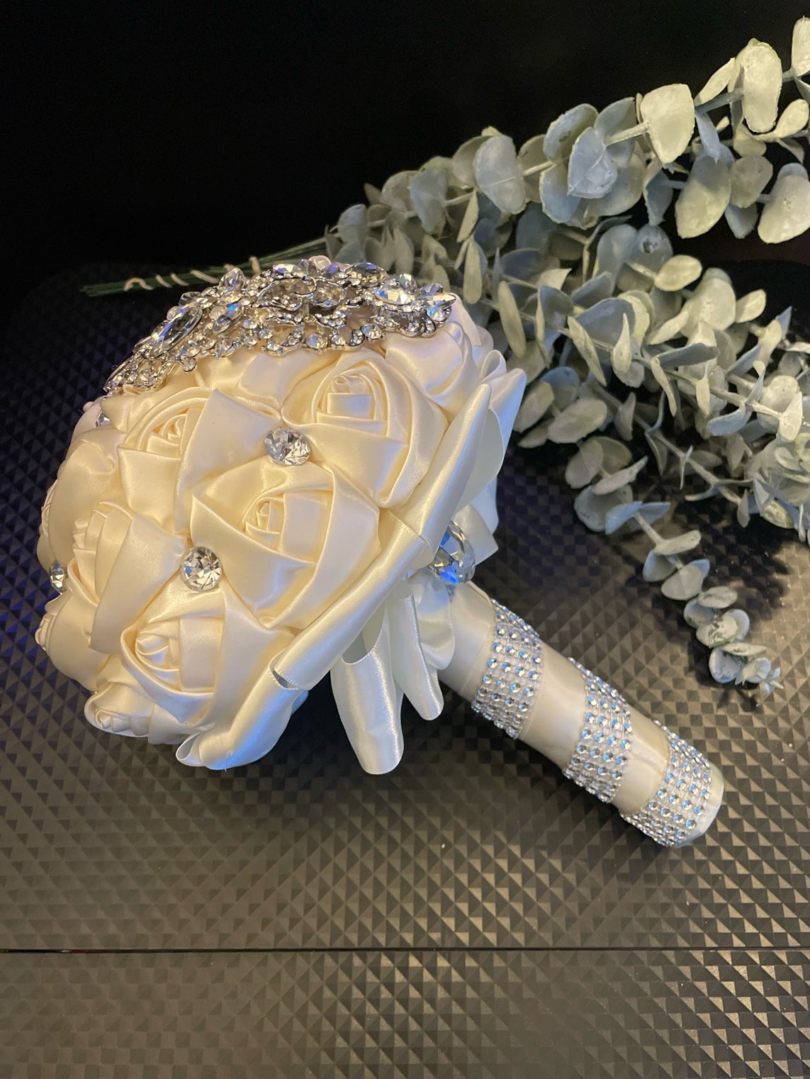 SATIN RIBBON RHINESTONE BOUQUET
