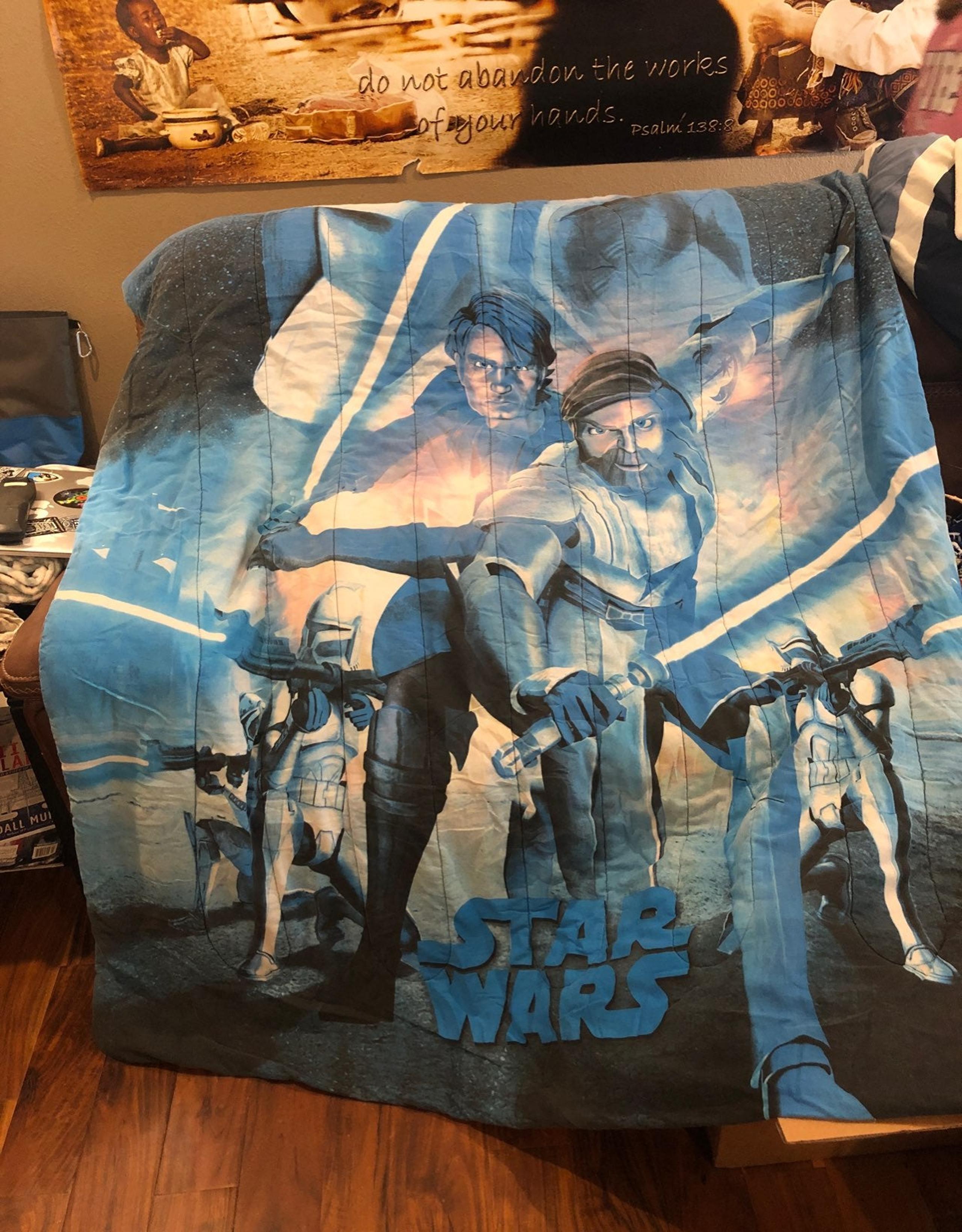 Twin comforter