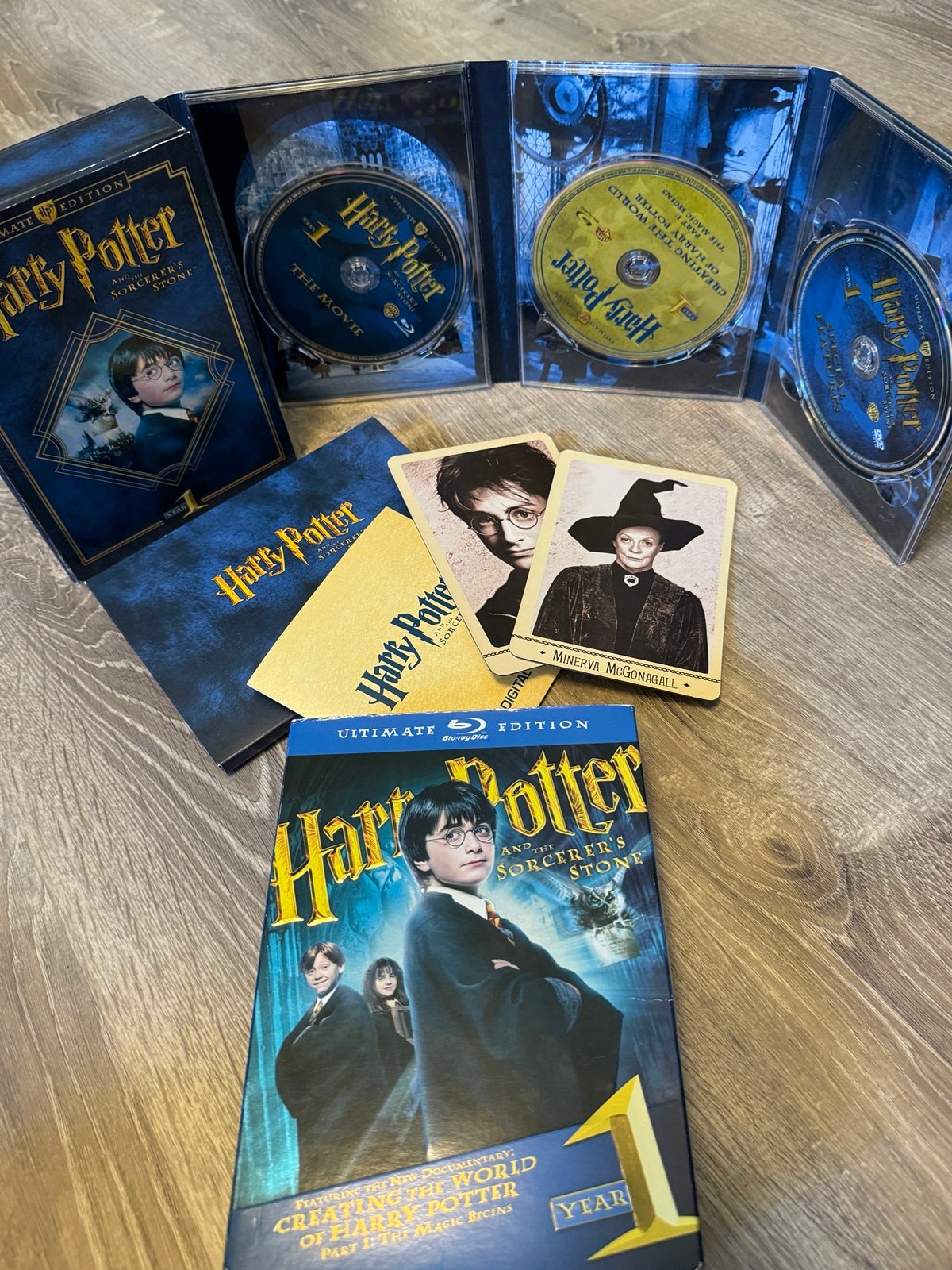 Harry Potter & The Sorcerers Stone Year 1 Ultimate Edition Blu-Ray Book Cards