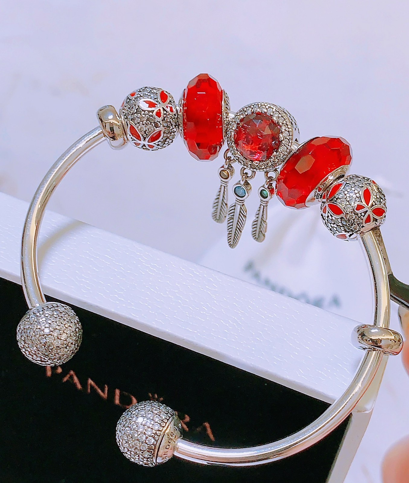 Red wind chimes bracelet