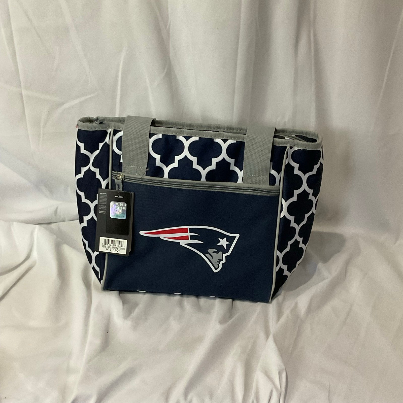 NFL LogoBrand Patriots 16 Can Insulated Cooler Tote Bag Dual Carry Straps NWTO