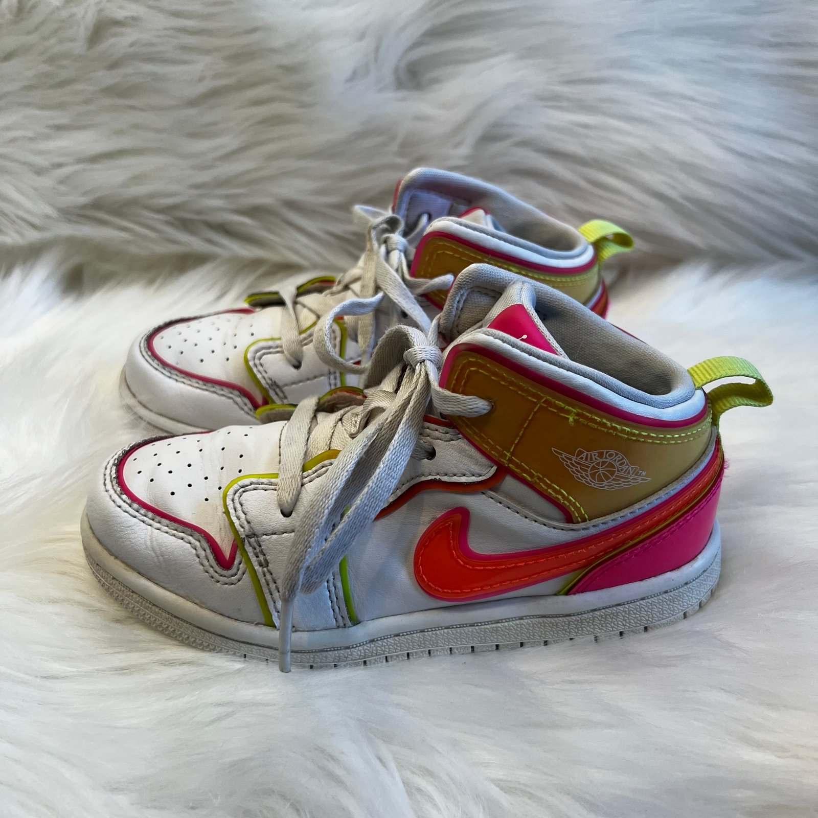 JORDAN 1 Mid Edge Glow 10C