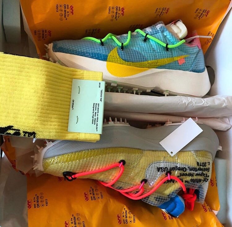 2 PAIRS OFFWHITE NIKE VAPOR STREET