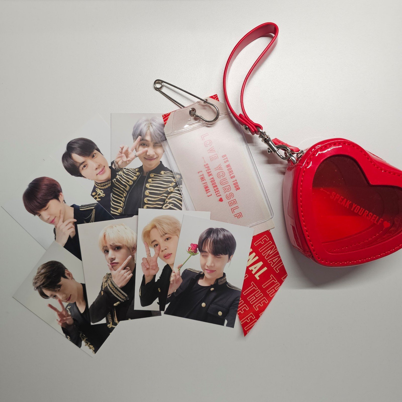 BTS heart coin pouch / photocard set speak yourself tour