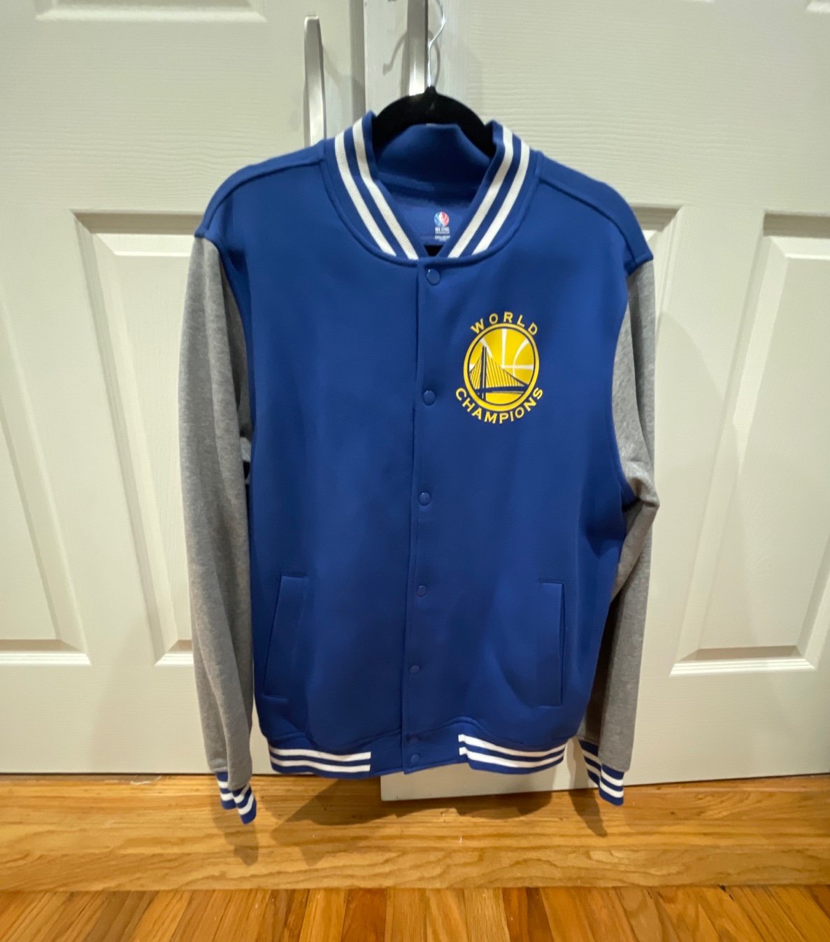 Golden State Warriors 2015 Finals Champions Jacket NBA store exclusive size M