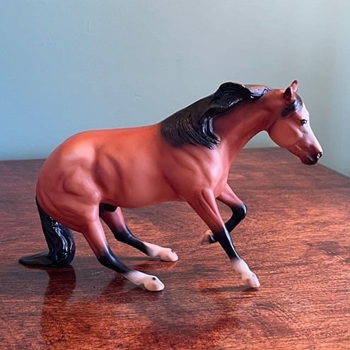 Traditional Breyer Quarter Horse Dun Gotta Gun Champion Reiner No. 1203