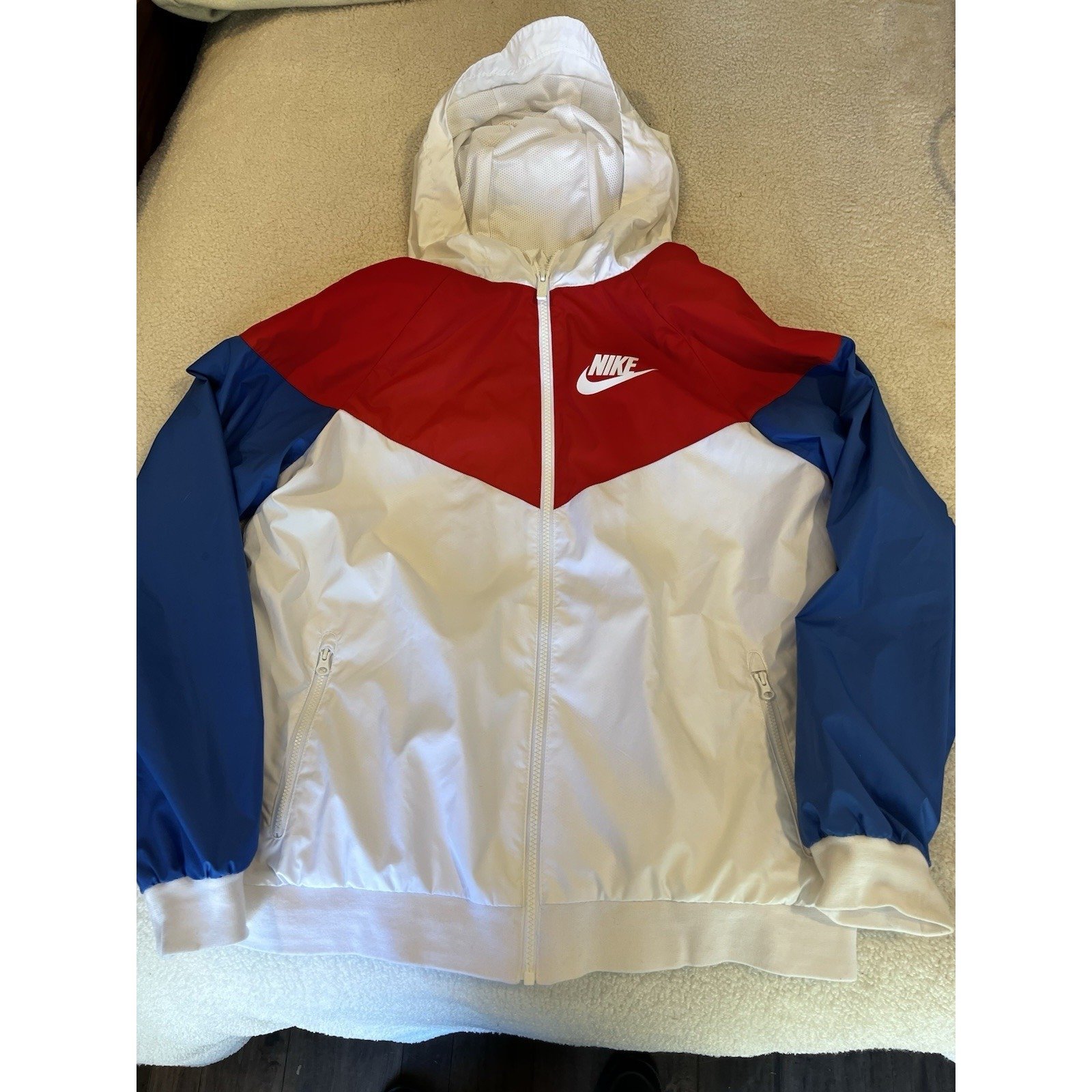 nike youth xl Windbreaker Red White And Blue Colors Black Tag