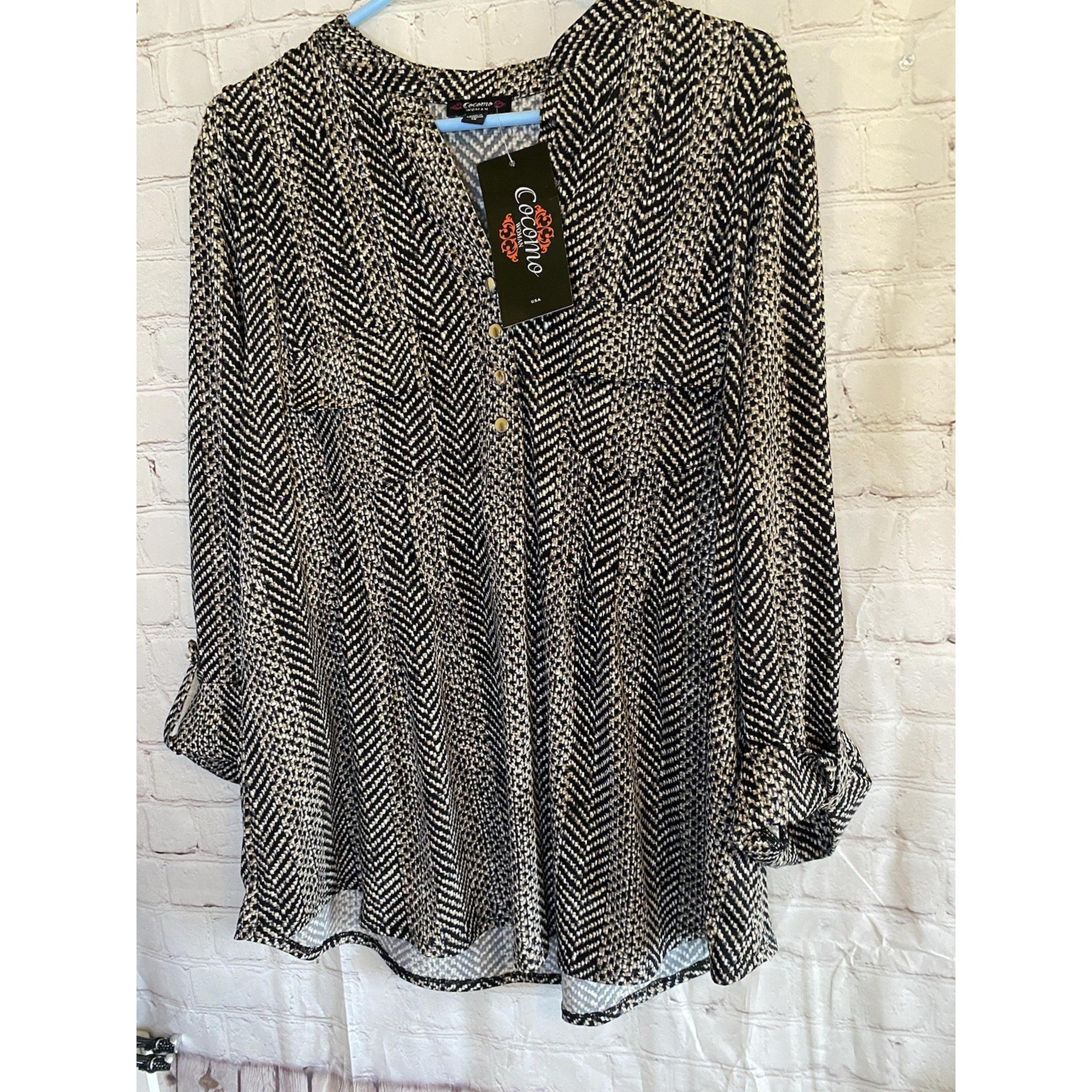 Cocomo Womens Size1XL Black White Chevron Top 3/4 Sleeve Pin Tuck V-Neck Buttons