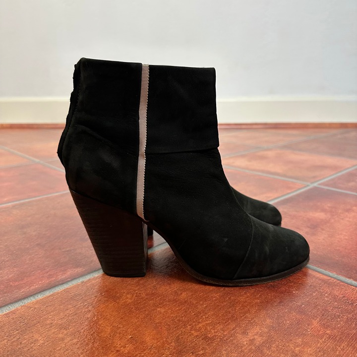 Rag & Bone Classic Newbury Boots w/ Stripe Size 10