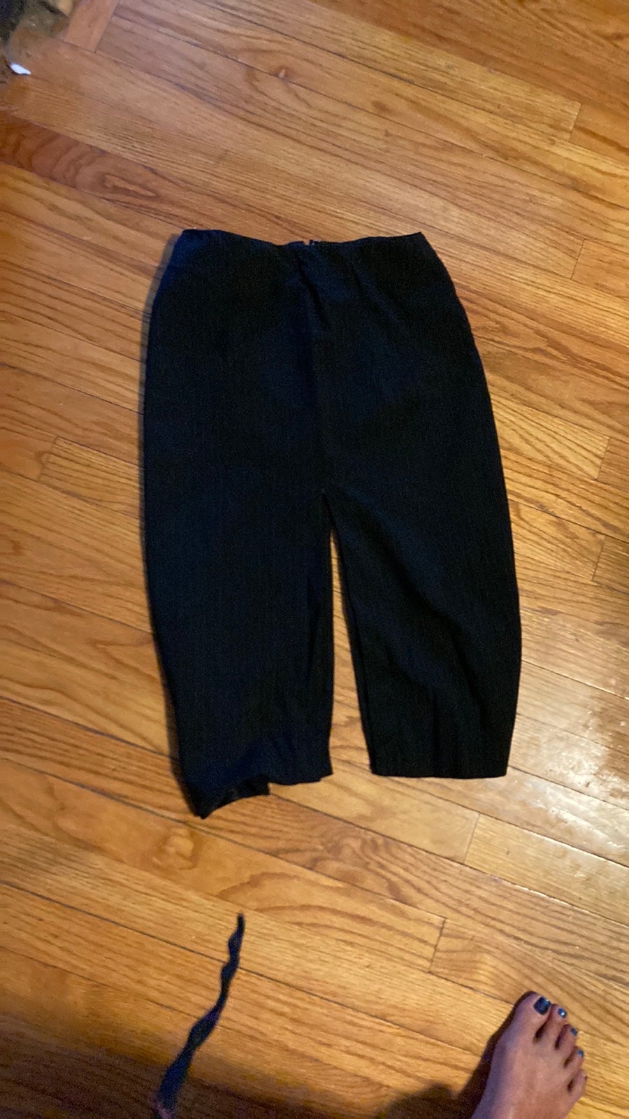 Gucci black pinstripe skirt with front and back slits size 40