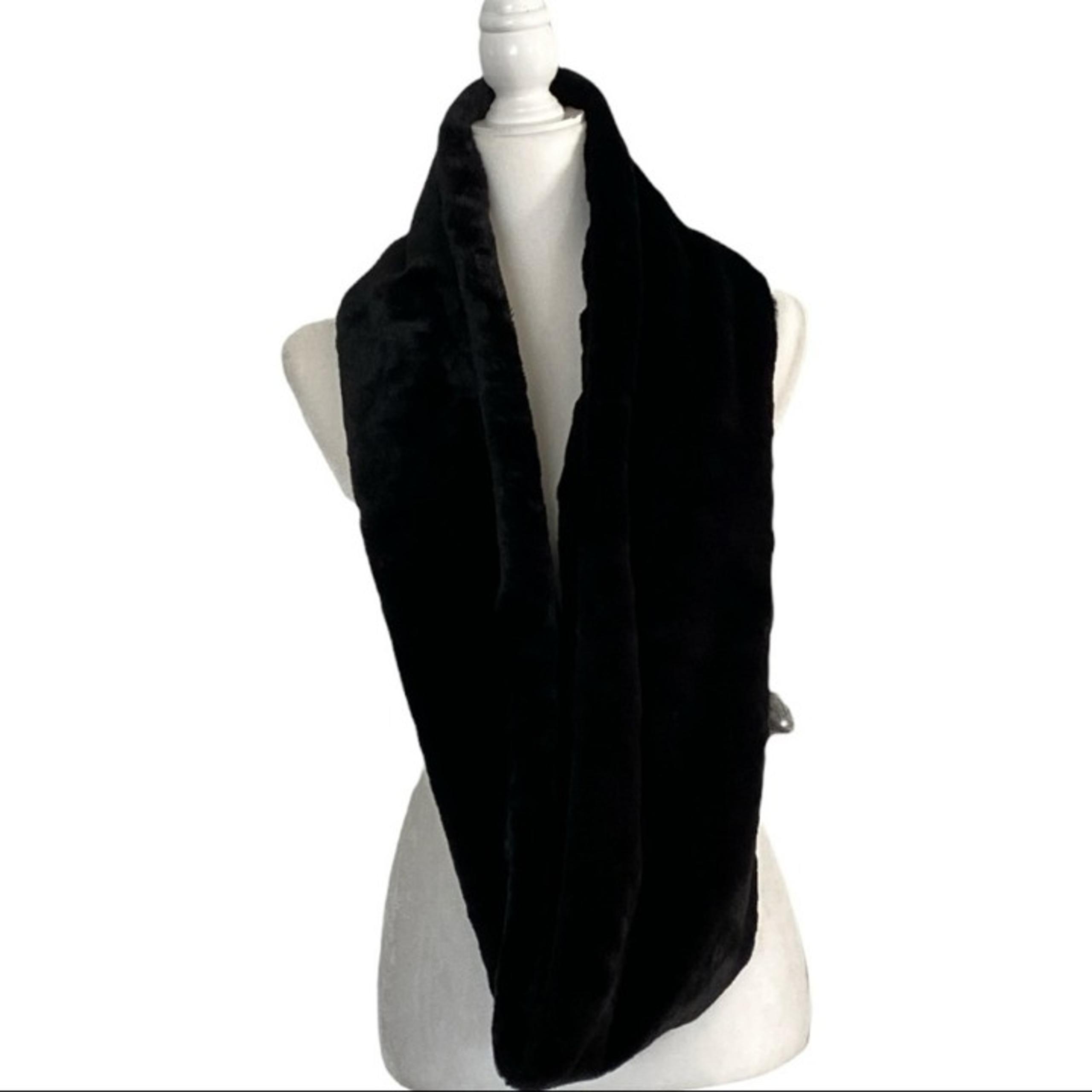 Calvin Klein Solid Faux Fur Loop Black Scarf