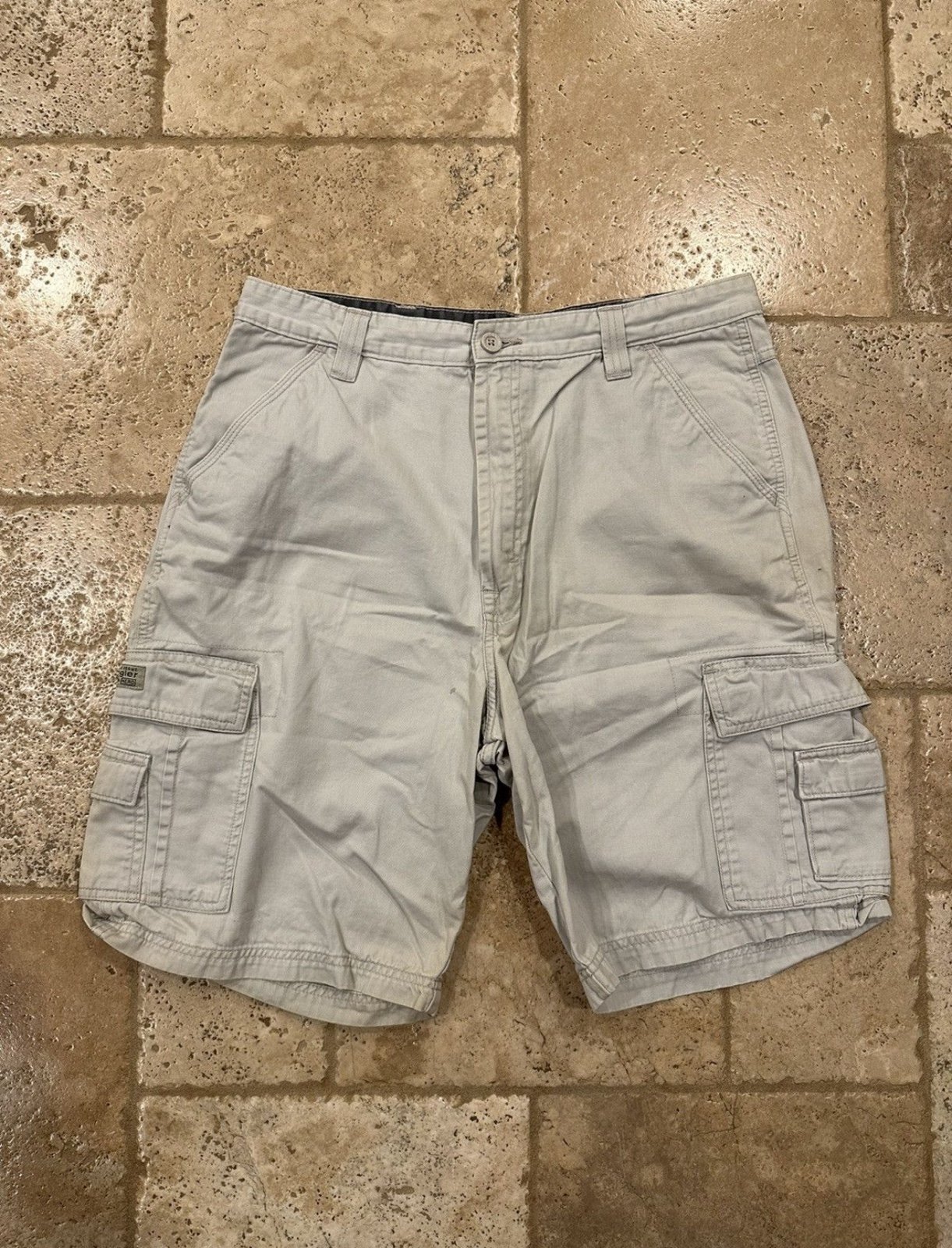 Vintage Wrangler Biege / Tan Cargo Shorts