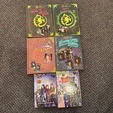 Disney Descendants book bundle