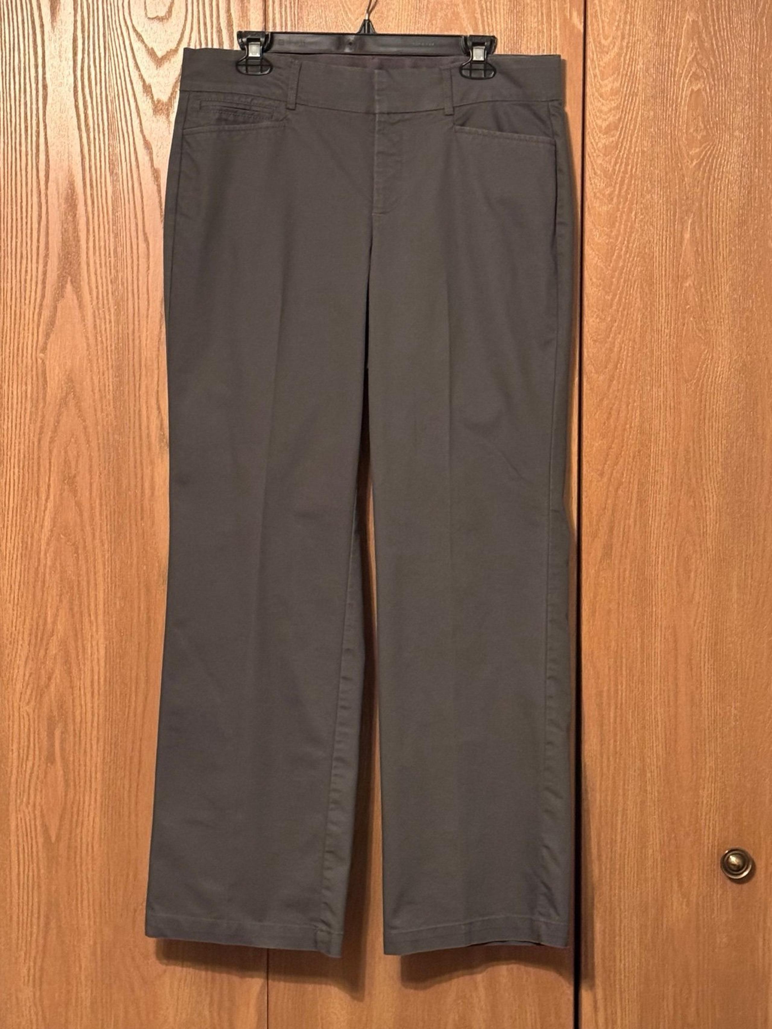 Dockers Casual Pants, Size 12 Medium