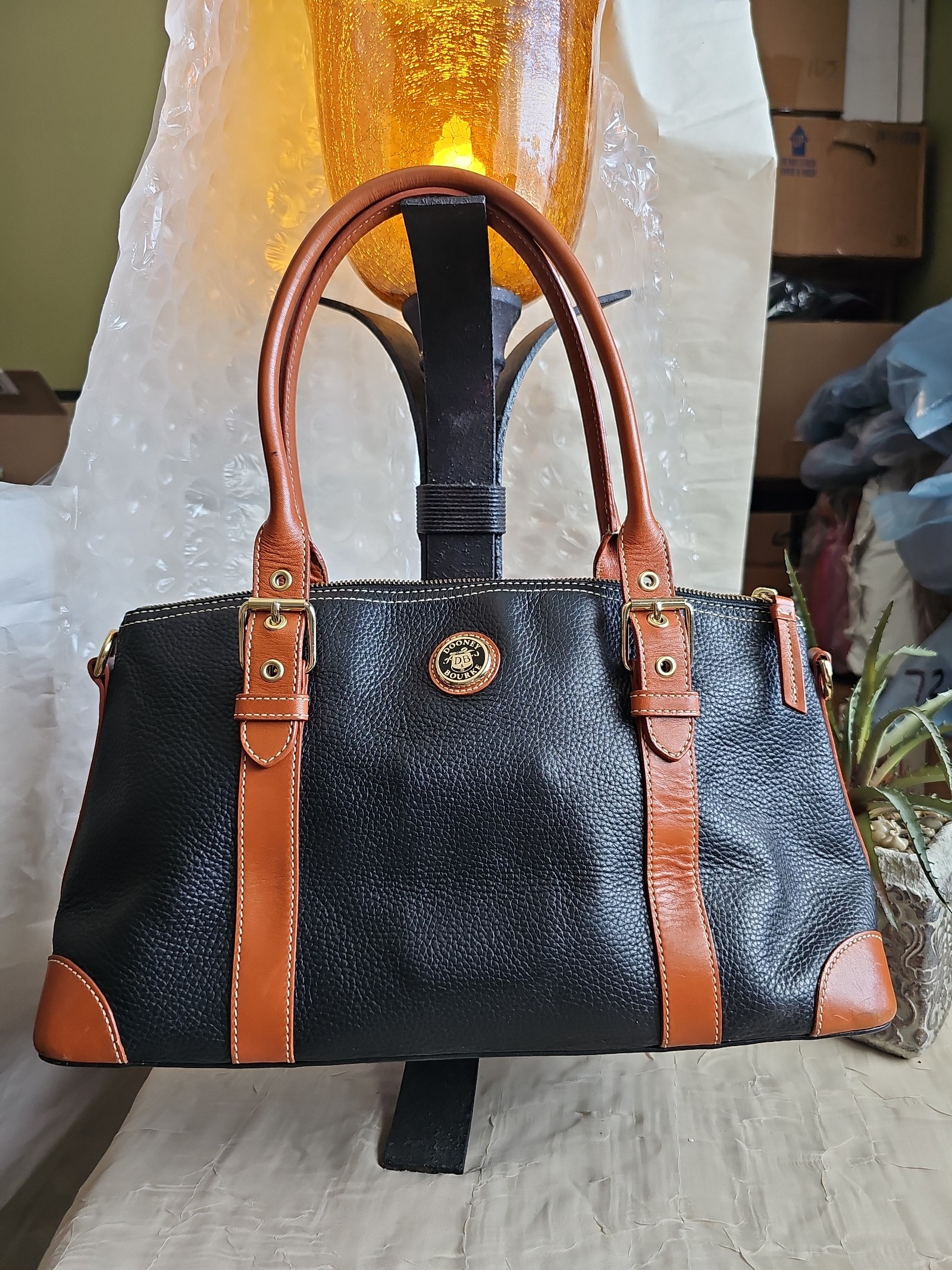 Dooney and Bourke pebbled leather vintage shoulder bag