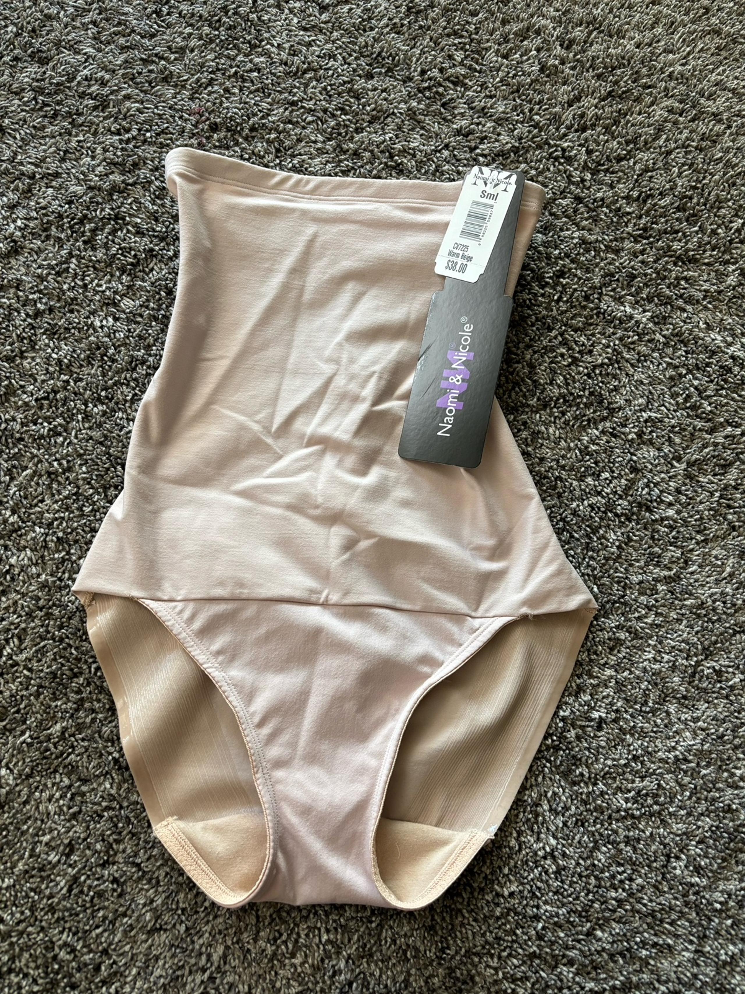 Naomi & Nicole Shape-wear briefs high waist nude Sz small