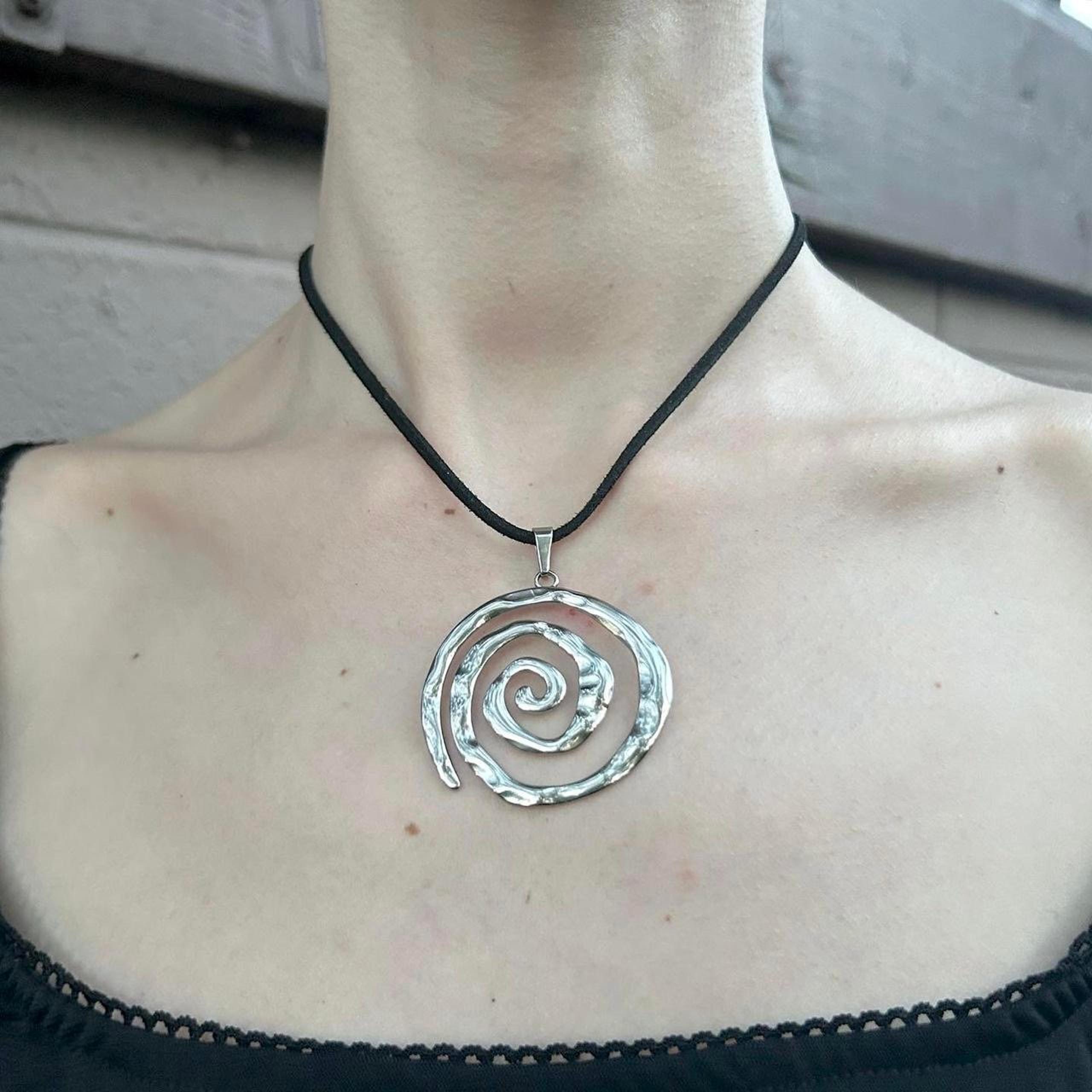 Grunge cord choker necklace with chunky spiral charm / stainless steel handmade