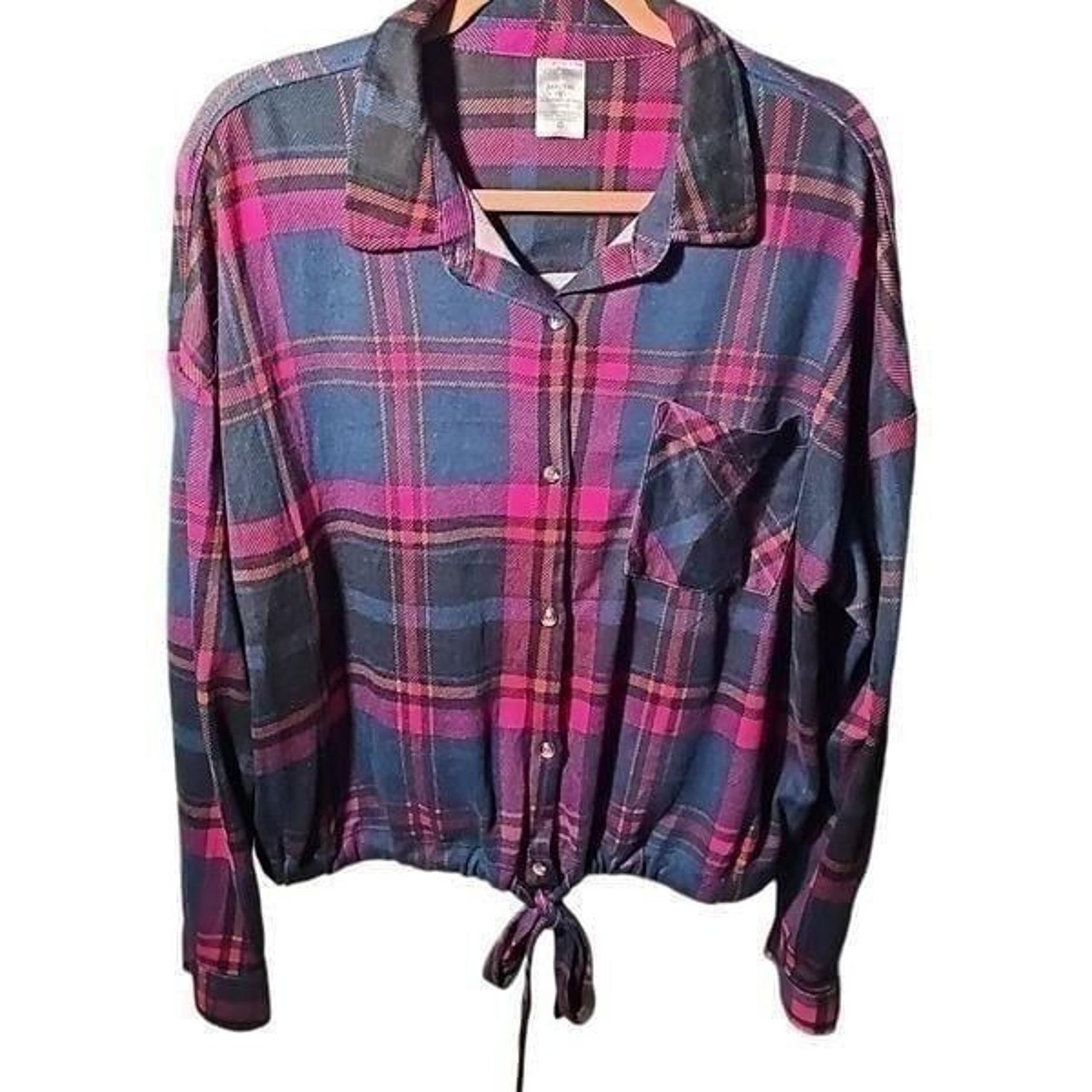 NOBO, No Boundaries plaid longsleeve flannel button-down, 3X, Draw tie, Crop Top