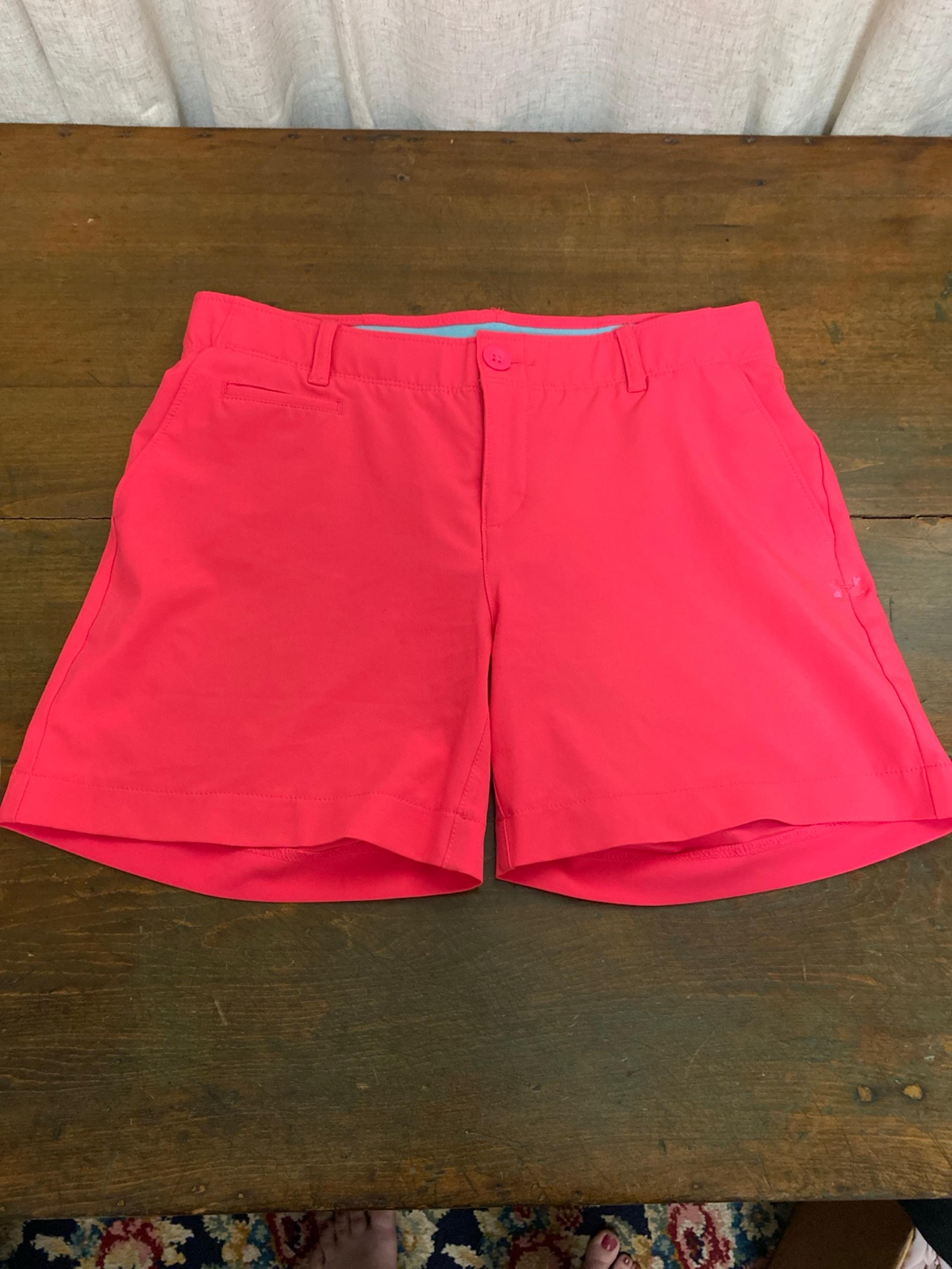 Women’s 0 XS under Armour heat gear hot pink fitted athletic shorts