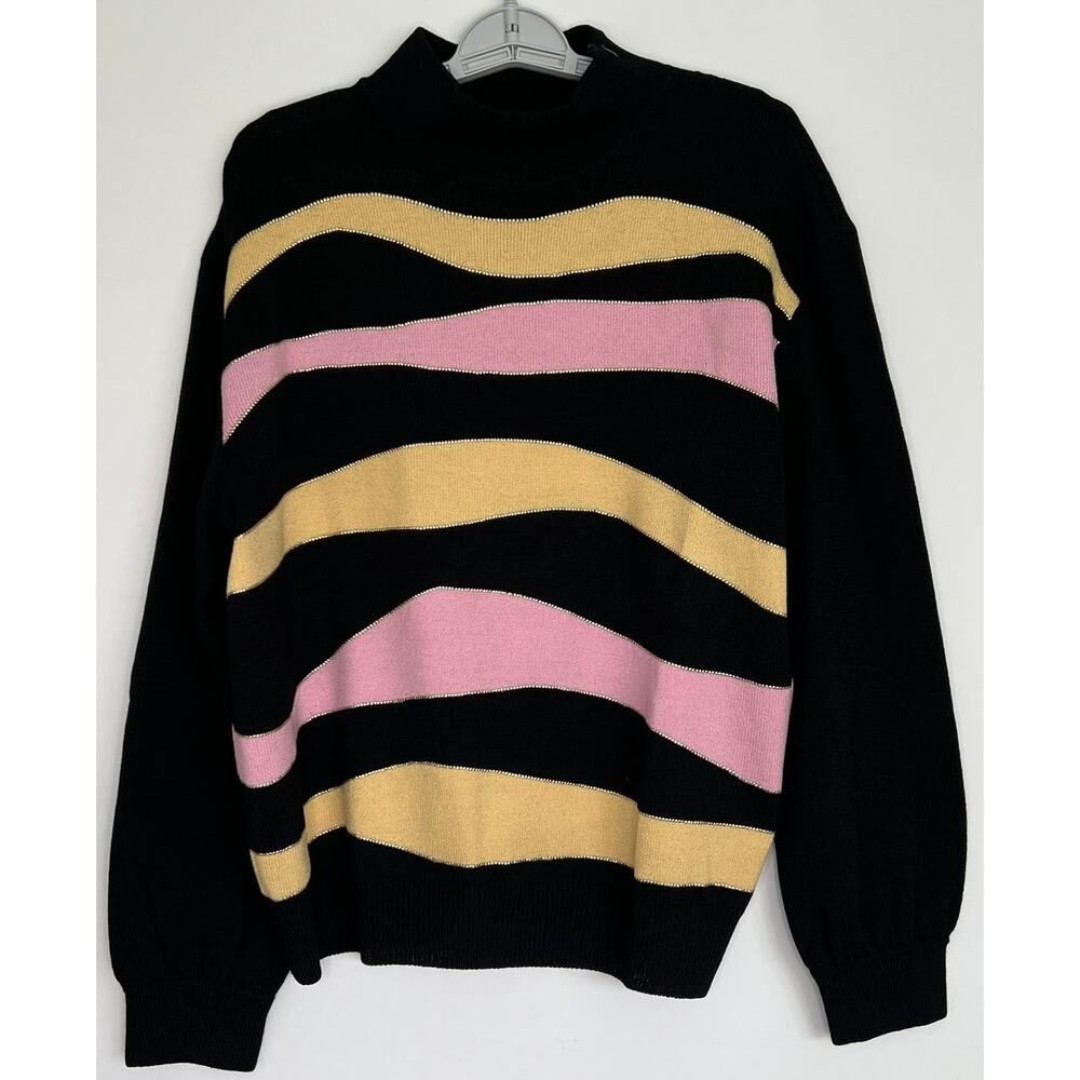 St. John Women Size Large Striped Sweater w/ Tiny gold dots at each Stripe