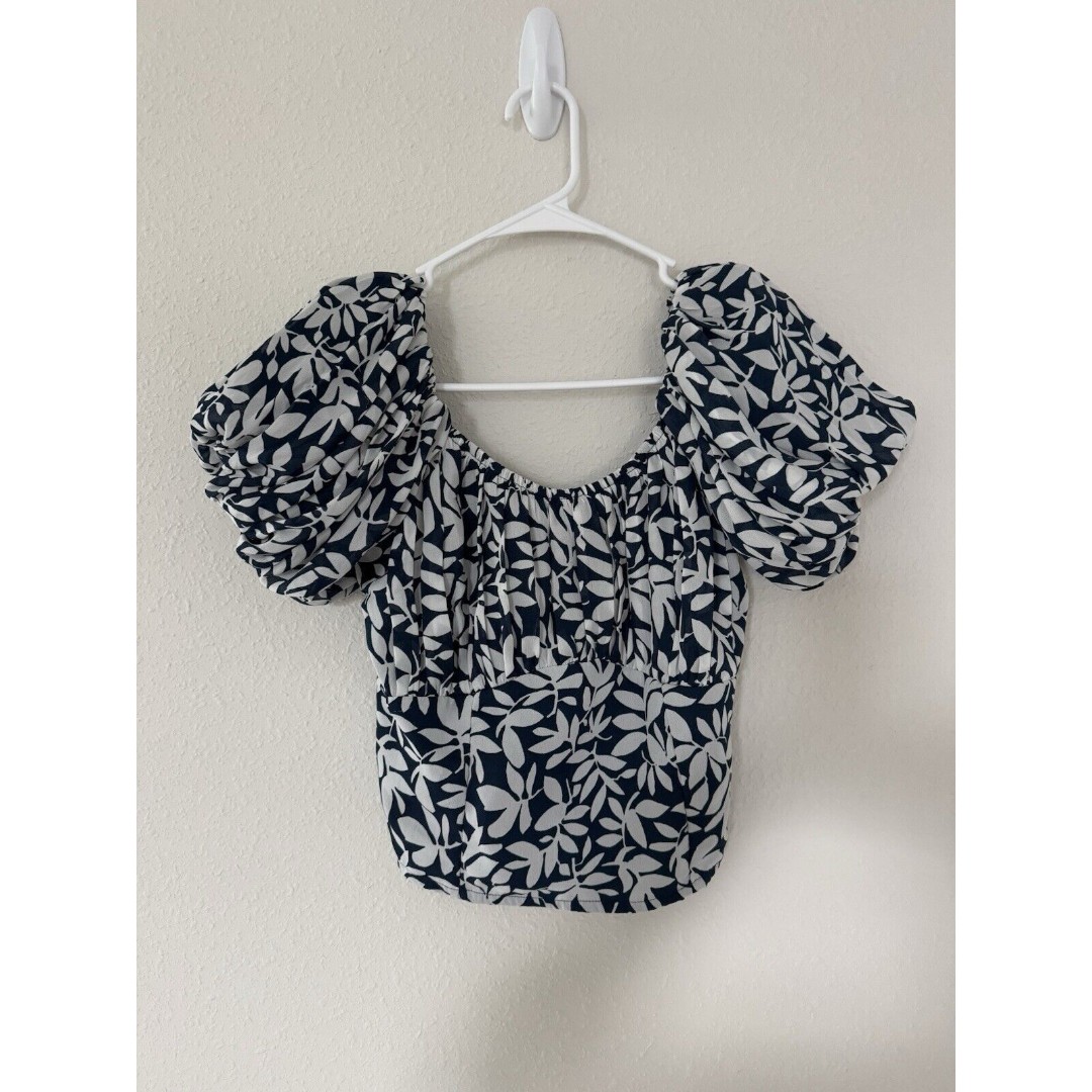Abercrombie & Fitch Puff Sleeve Floral Vacation Crop Top Size M Beachy Resort