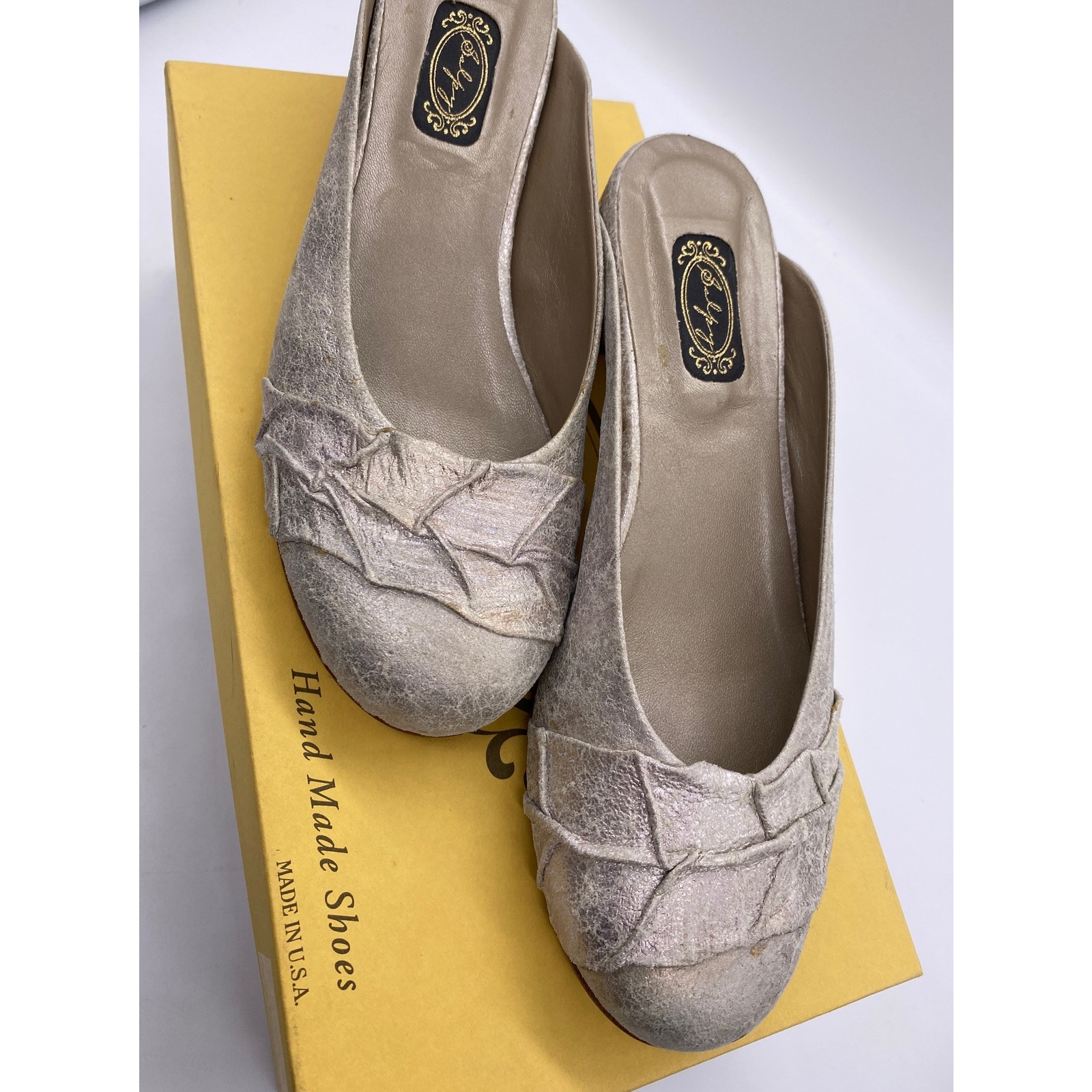 Old Money Salpy Champagne Blush Leather Slides Mules 8 1/2 Cottage Core Shoes