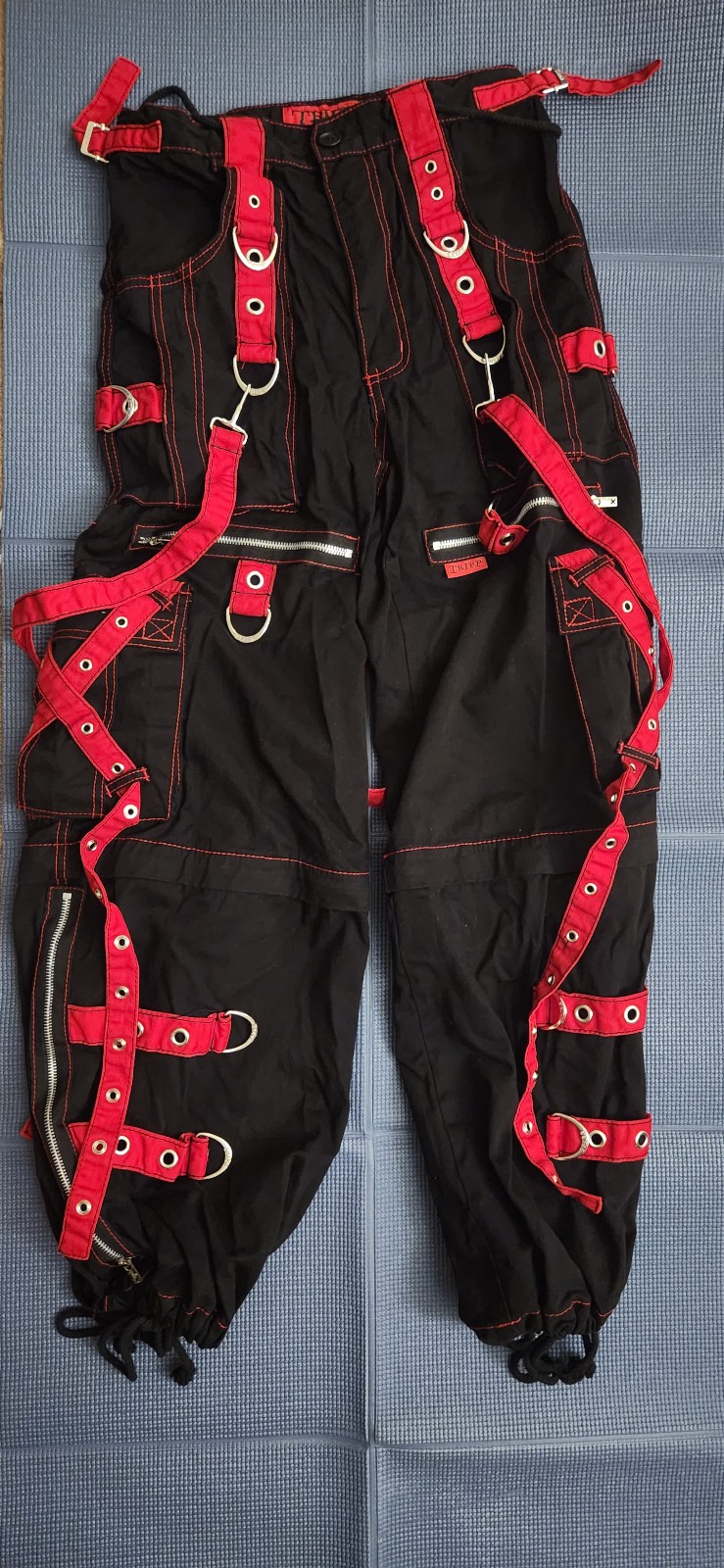 Tripp nyc Red X Zip-off Cargo size XS