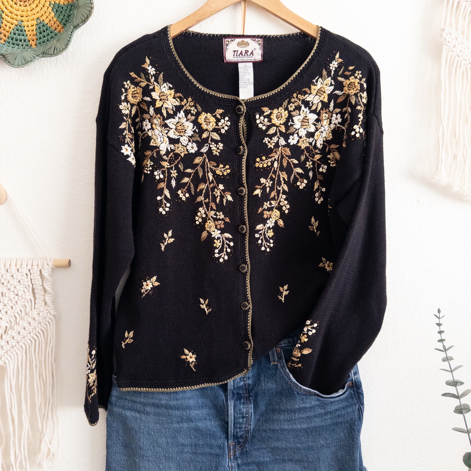 Tiara International Vintage Black Floral Embroidered Cardigan Sweater Medium