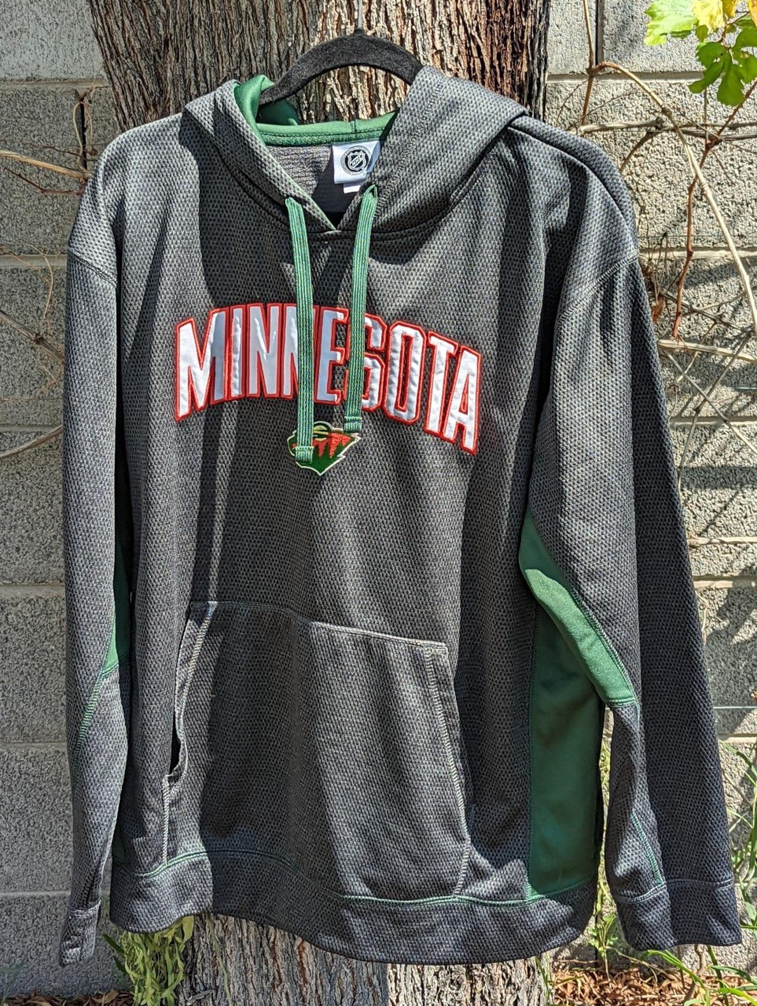 Minnesota wild NHL men's pre-post game pullover hoodie large green-charcoal