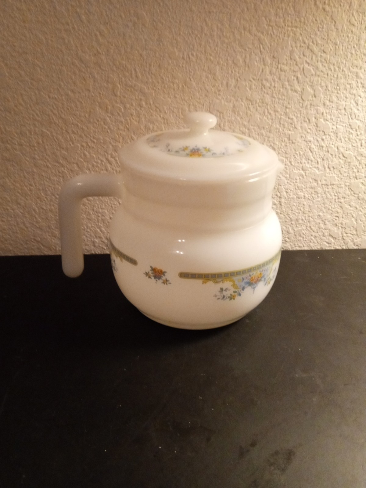 GORGEOUS VTG Arcopal France Victorian Hand Painted Opaline Glass Coffee Pot.