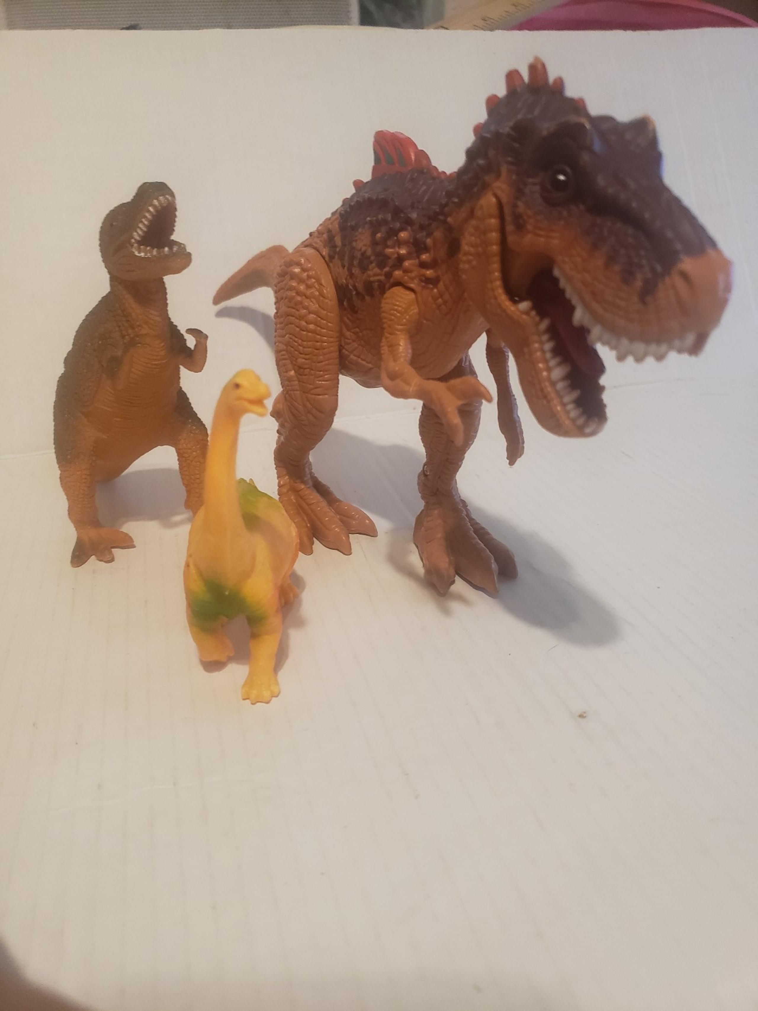 T-Rex Dinosaur with Lights and Sounds Working, Tyrannosaurus, Apatosaurus