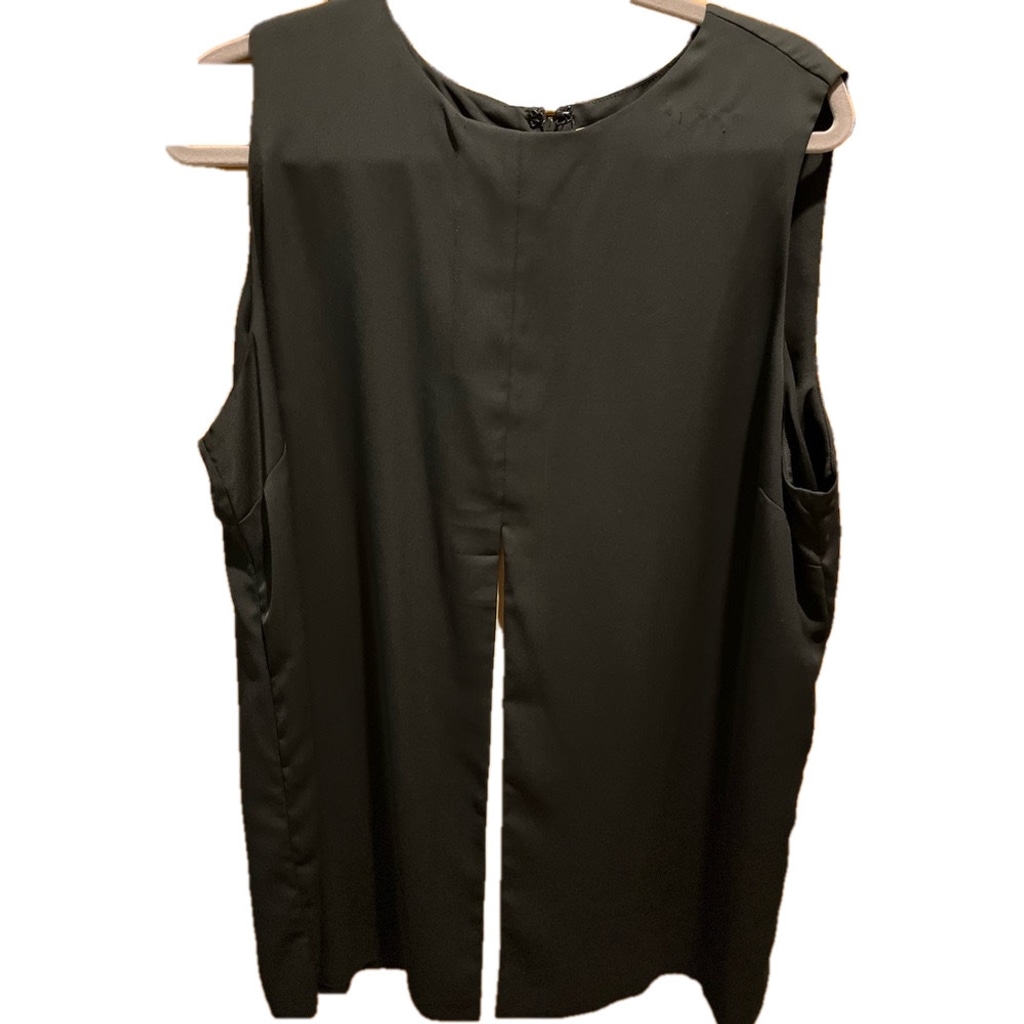 47. WOMENS CHICO'S BLACK LABEL 3/XL DETAIL TOP