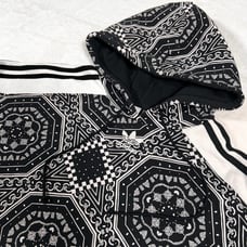 Adidas L Originals Black & White Geo Mandela Kaleidoscope Cropped Hoodie Boho