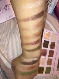 Wander Beauty "In Neutrals" Eyeshadow Palette - detail