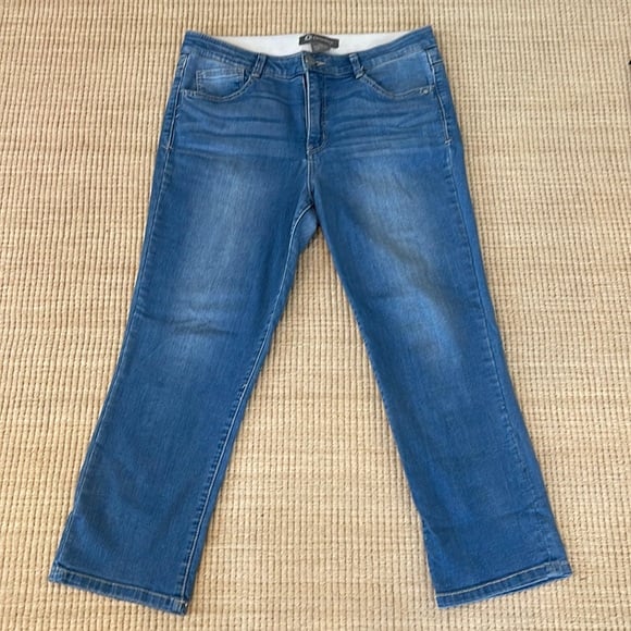 Women’s Democracy Jeans Mid-rise Light Medium Blue Crop Jeans Ab Technology 10