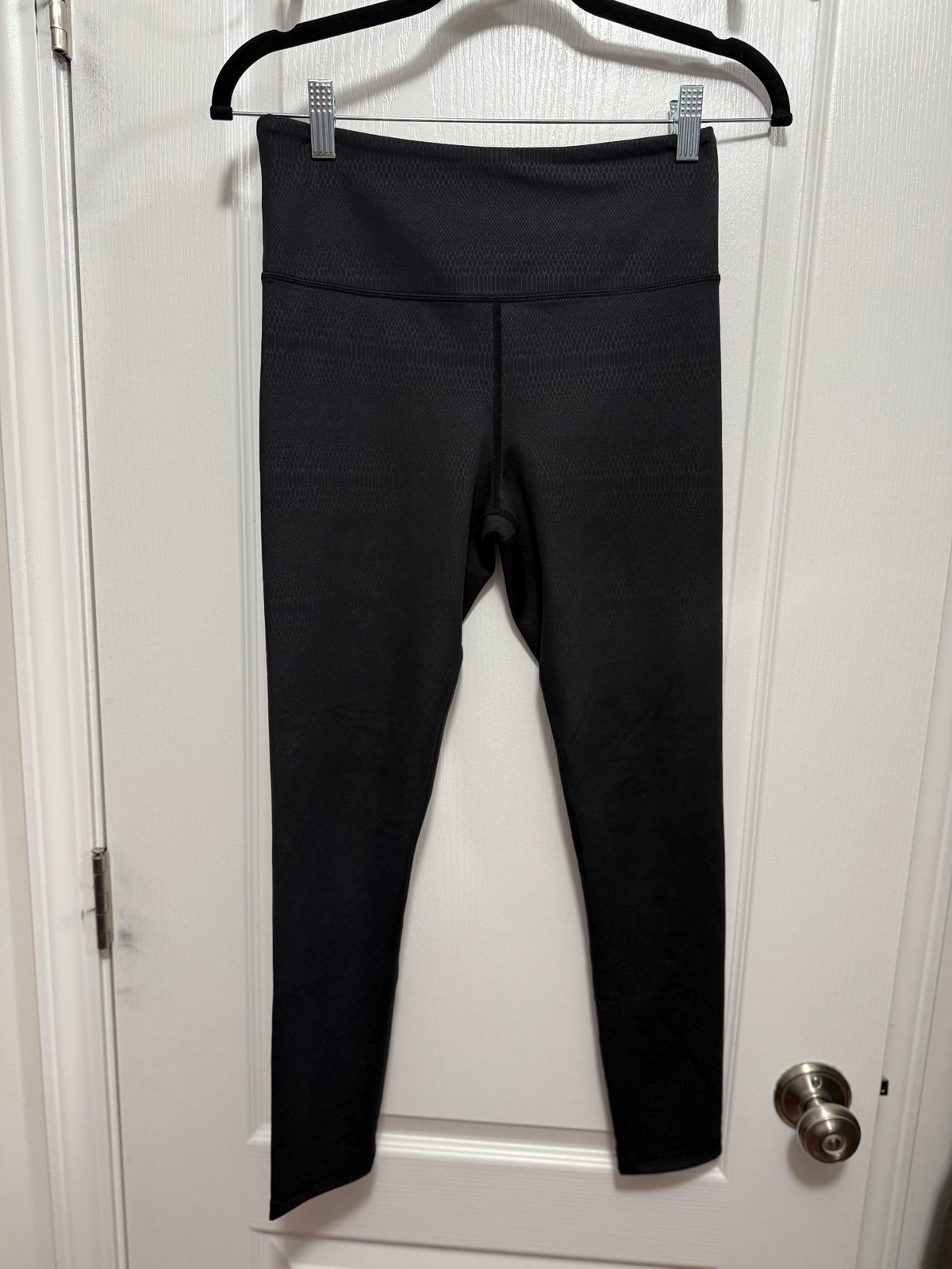 ZYIA Active Black Hi-Waist Leggings Sz 6-8 crop snake skin print Athleisure EU