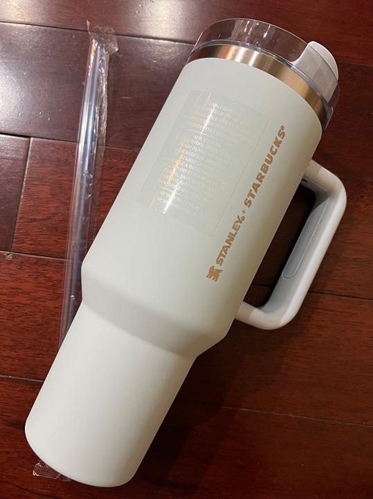 Stanley x Starbucks Spring Blue Tumbler NEW!