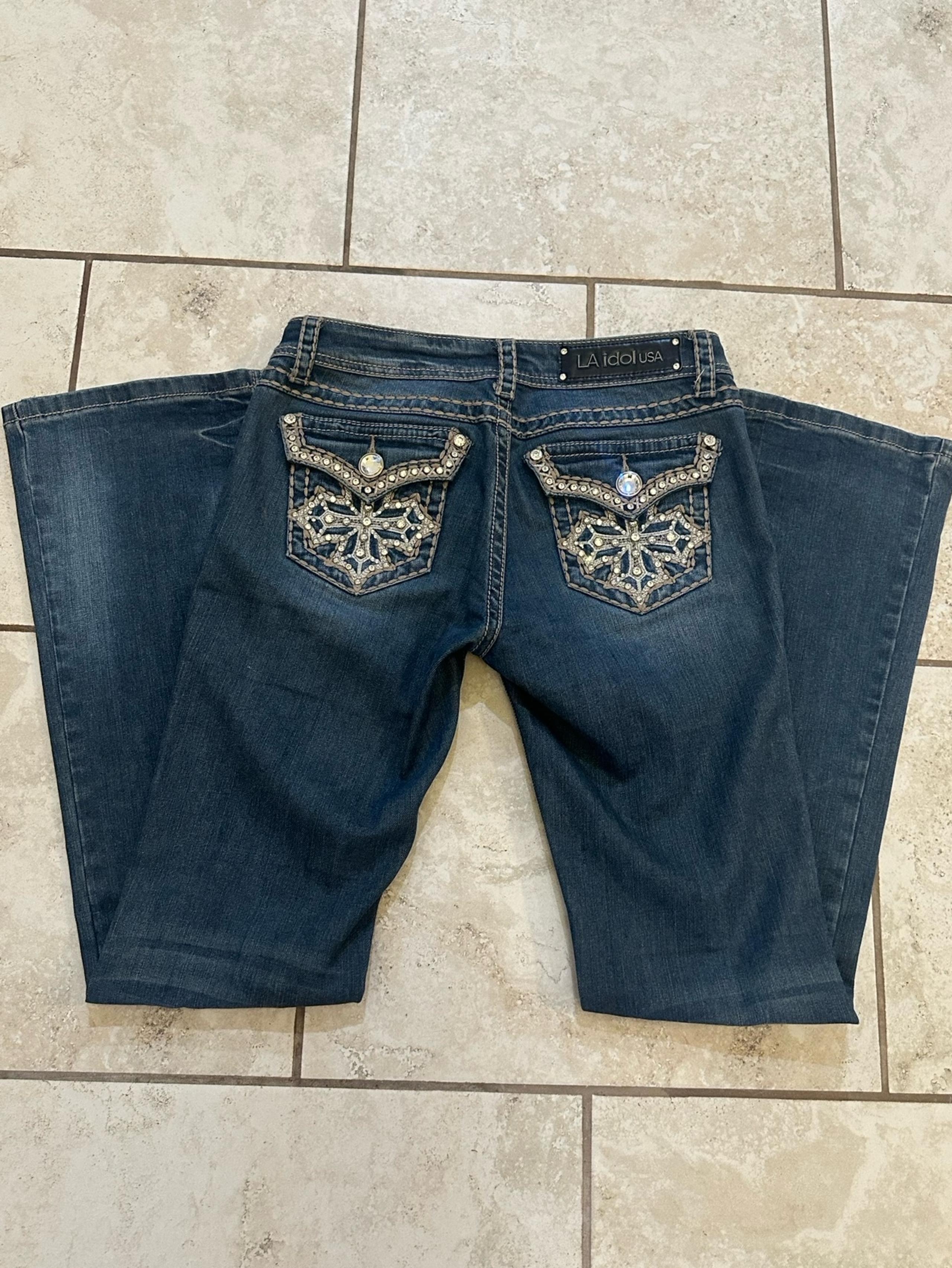 Women’s L.A. Idol Bedazzled Cross Bootcut Jeans Size 7