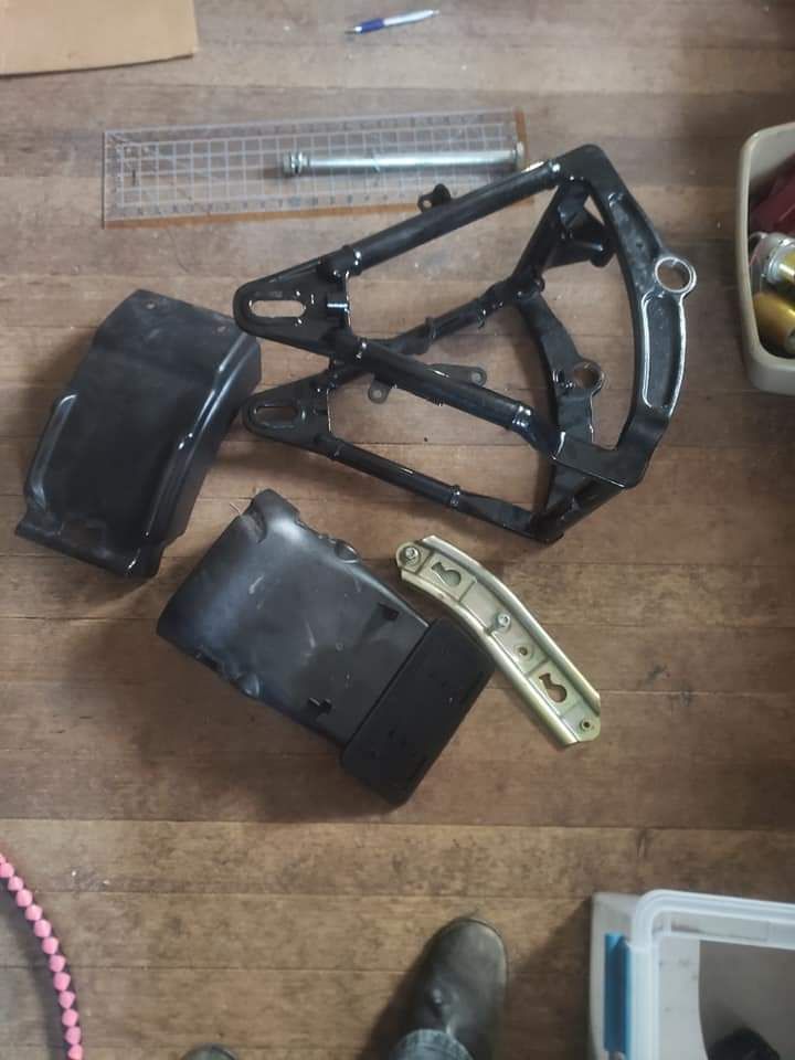 Black Swingarm for Deuce™ Models - Wide