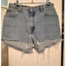 Levis Vintage 550 Every Garment Guaranteed Cutoff Light Wash Jean Shorts Size 10