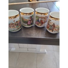 VINTAGE CZECHOSLOVAKIA VILLAGE culture 3.75 MUG WELL MADE set of 4