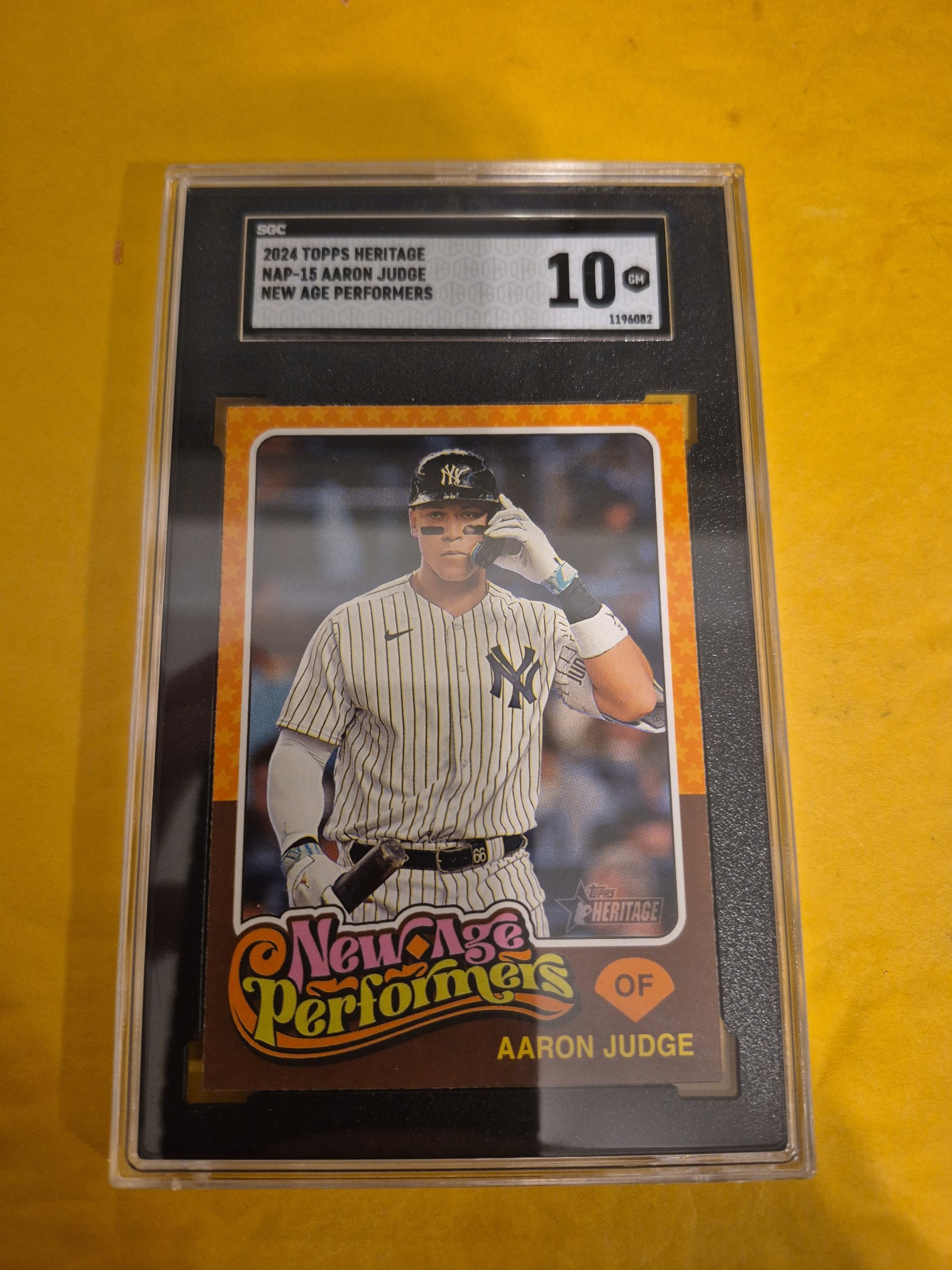 2024 Aaron Judge Topps Hertiage Nap-15 SGC 10