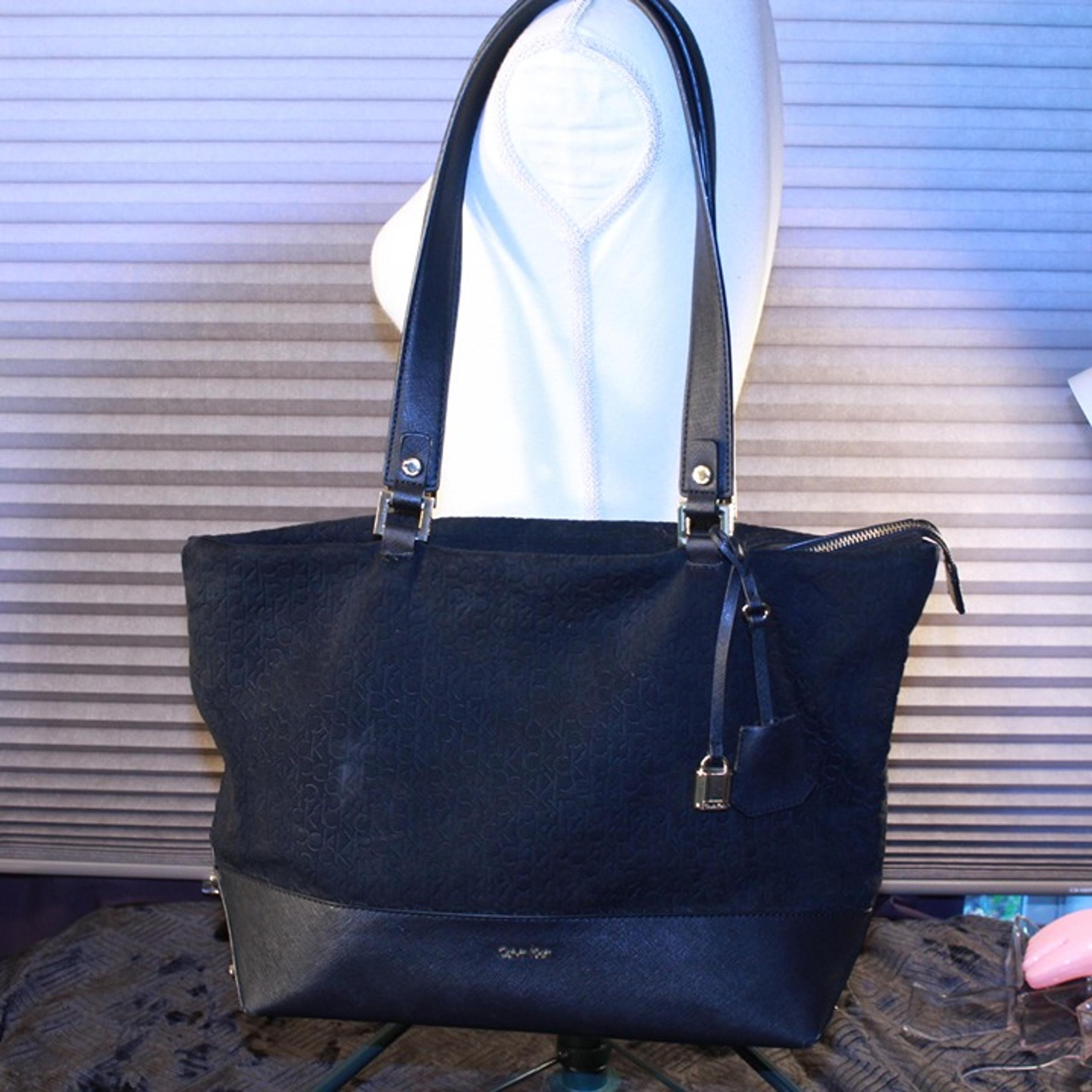 Calvin Klein Black Double Handle Shoulder Tote Bag - RN54163 - EUC