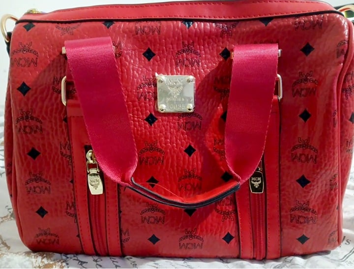MCM Munchen I0635 Medium Boston Handbag