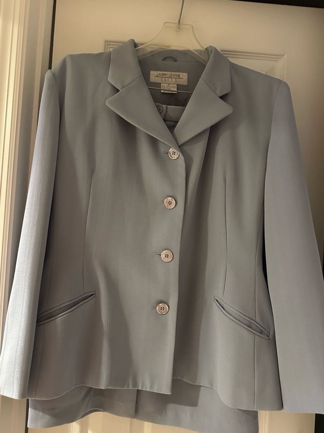 Larry Levine Skirt Skirt Suit, size 16