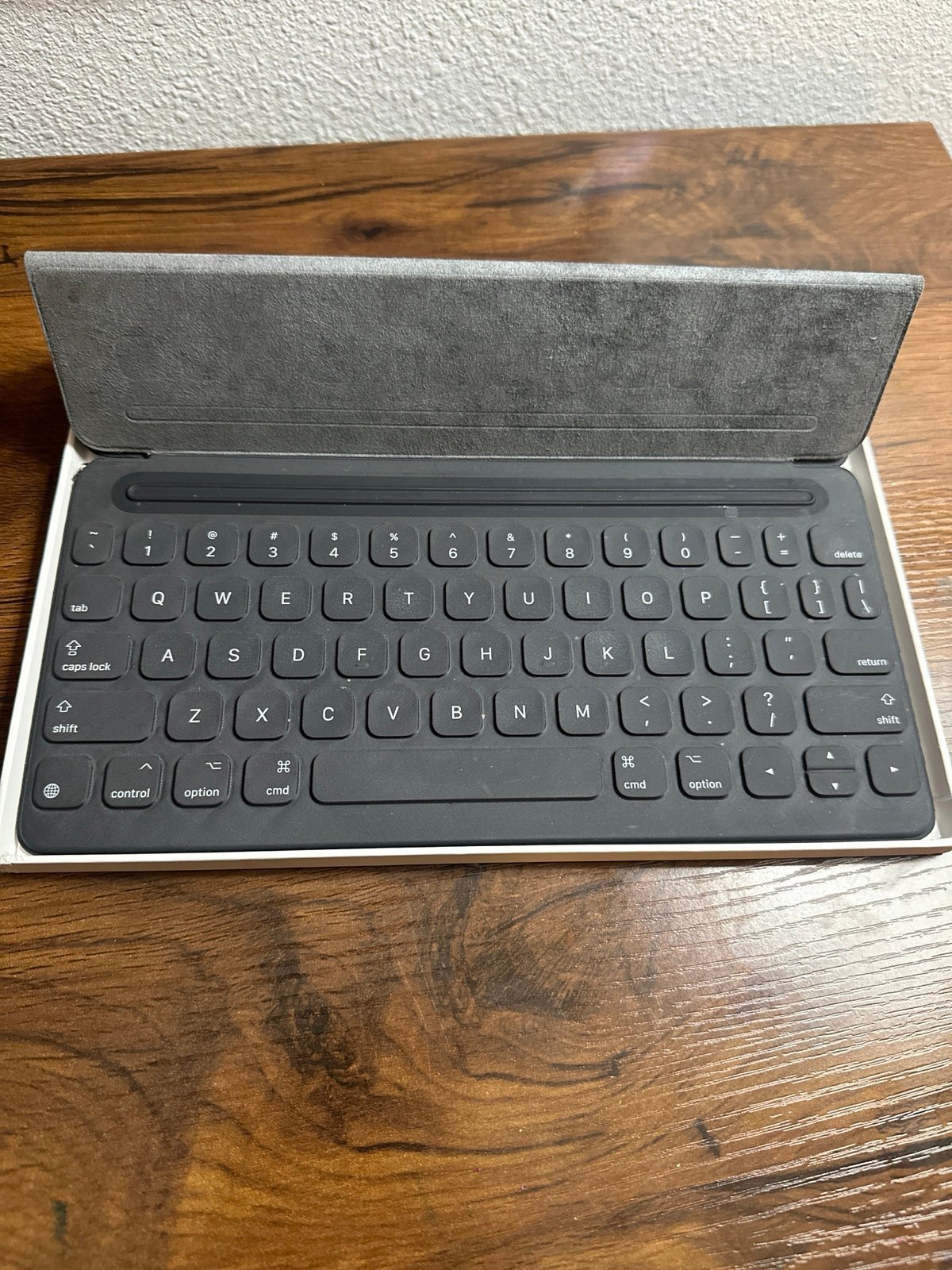 Apple Smart Keyboard: iPad Keyboard and case for iPad Pro 10.5-inch