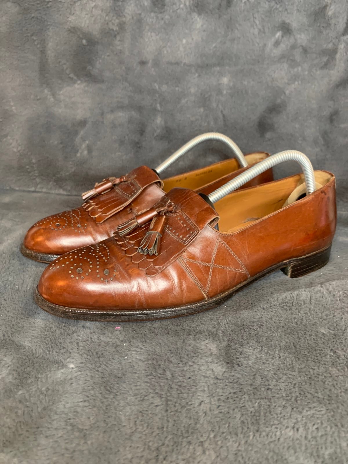 Vintage Bally Prestige Men's Cognac Leather Slip On Shoes with Tassels Size 10B.