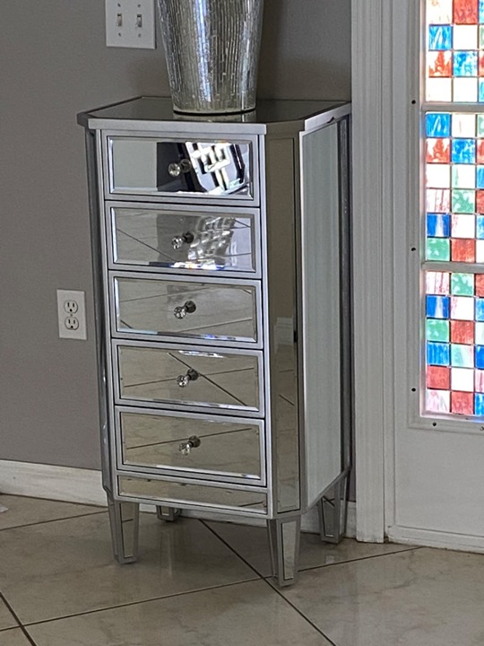 NEW Modern 5 Drawer Mirrored Dresser for Bedroom and Living Room