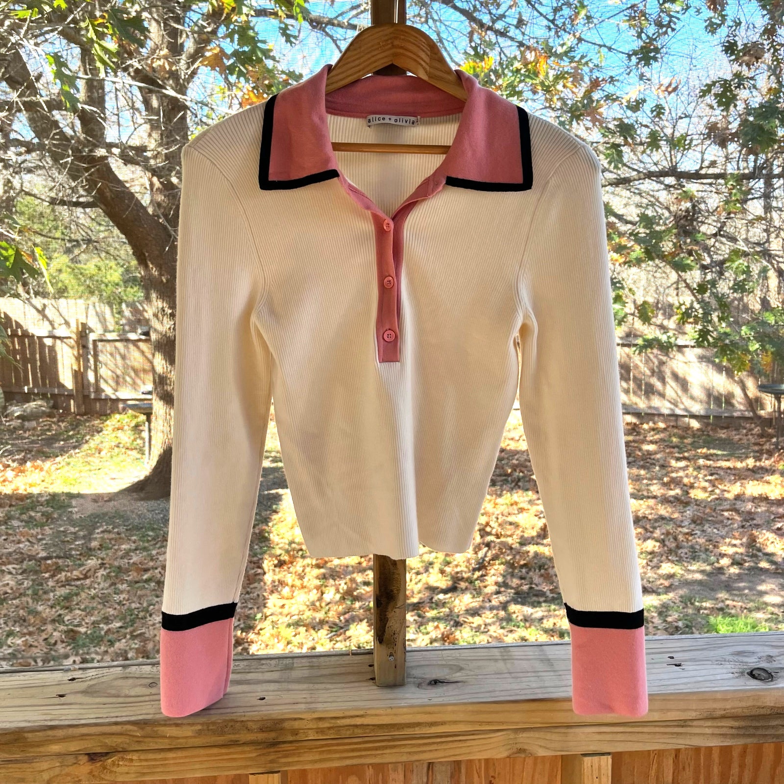 Alice + Olivia Pia Ribbed Knit Polo Sweater In Soft White/Rose Size L