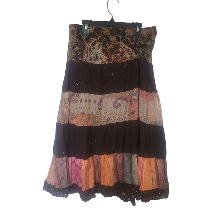 Bohemian Patchwork Tiered Midi Skirt With Lace Hem & Paisley Print